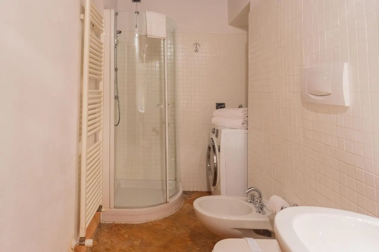 Antiche Mura Como By Rent All Como Apartment