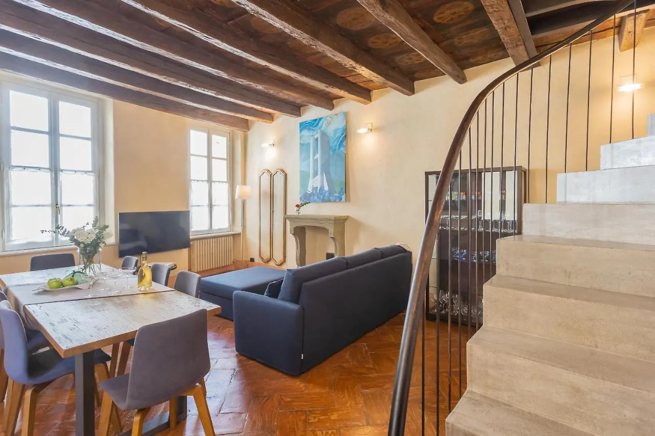 Antiche Mura Como By Rent All Como Apartment
