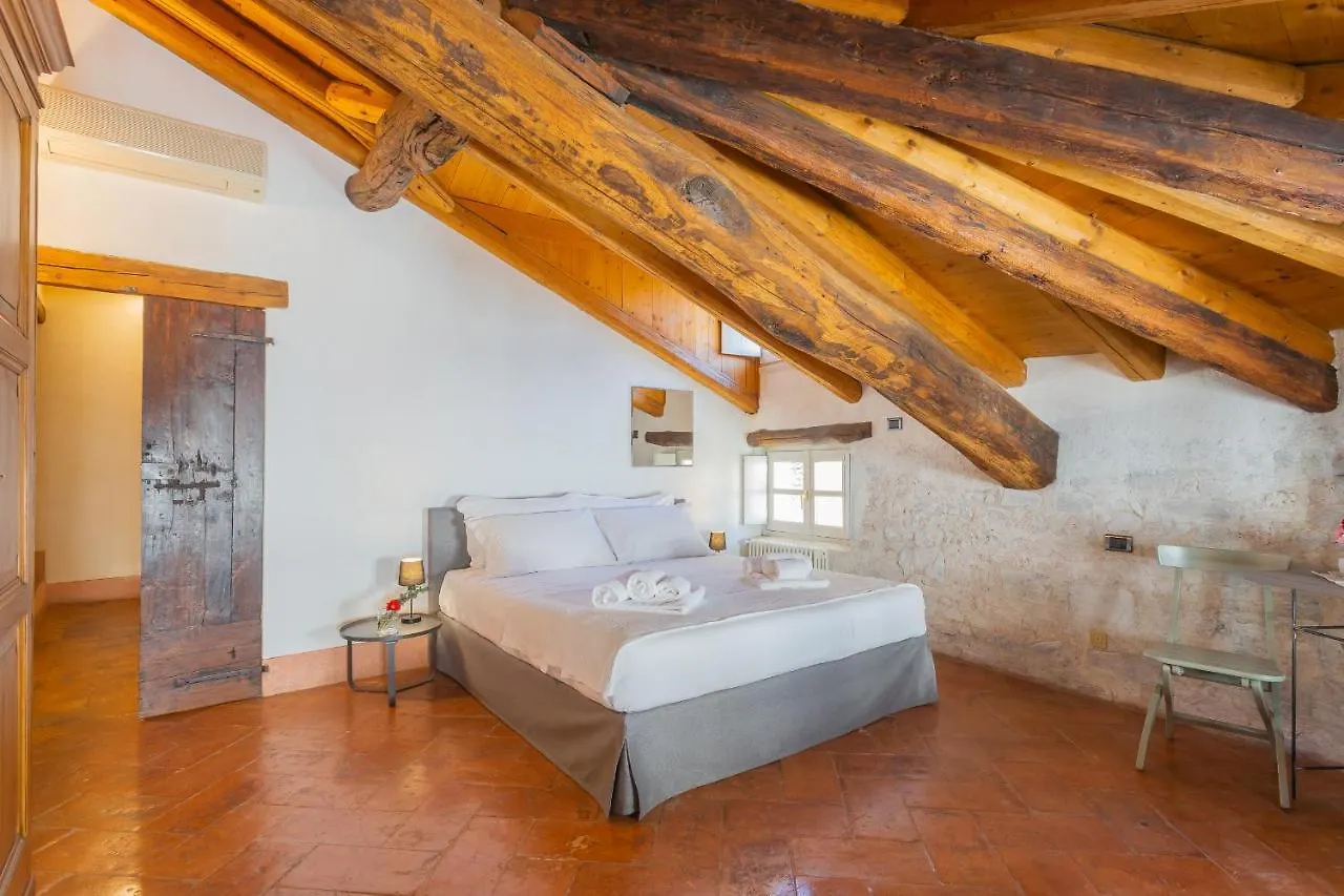 Apartment Antiche Mura Como By Rent All Como