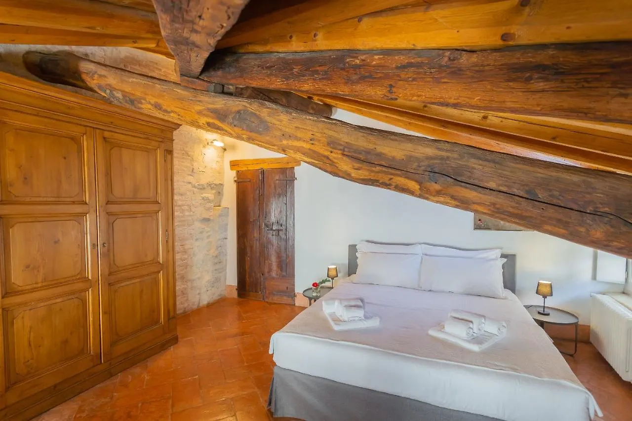 Apartment Antiche Mura Como By Rent All Como Italy