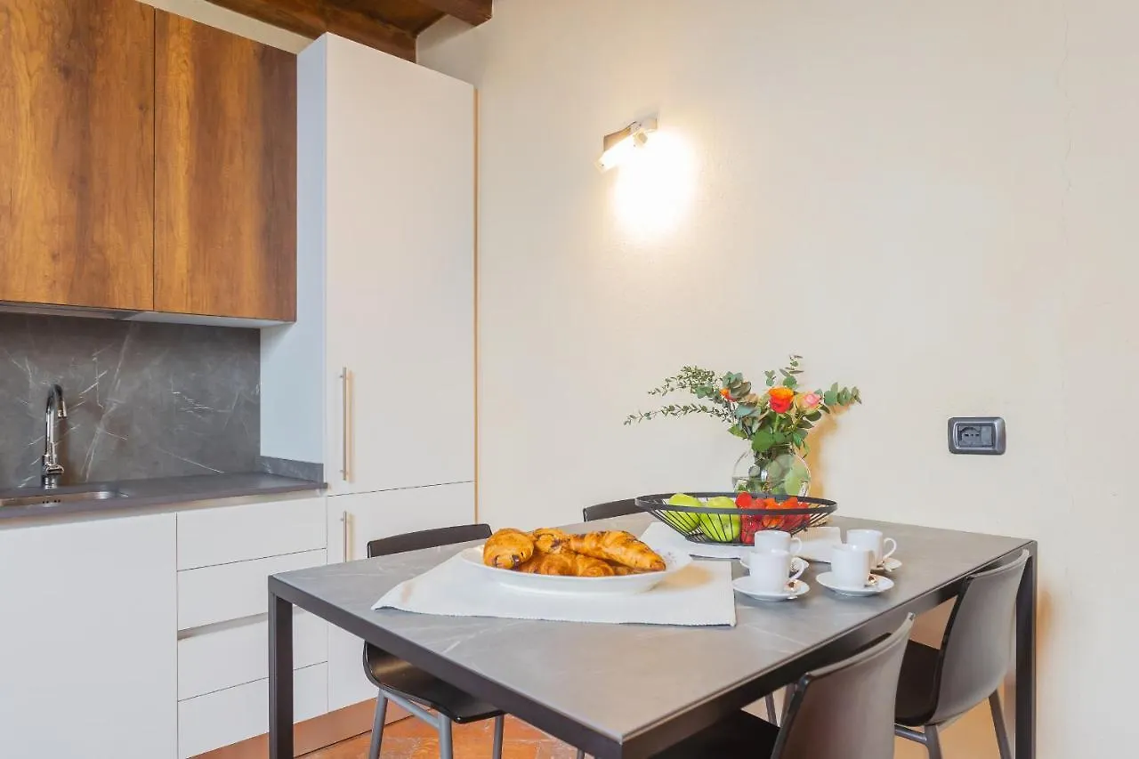 Antiche Mura Como By Rent All Como 0*,