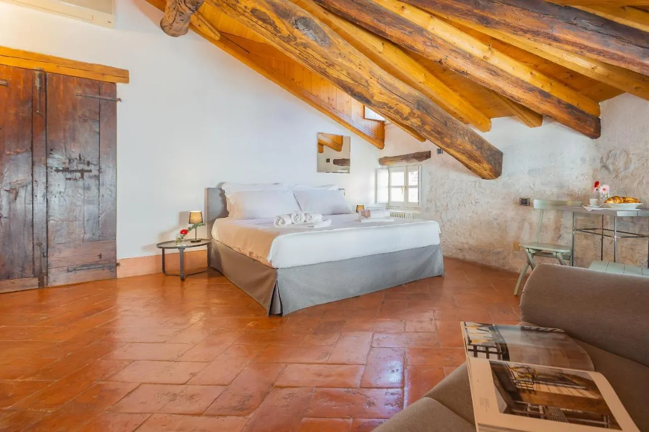 Antiche Mura Como By Rent All Como